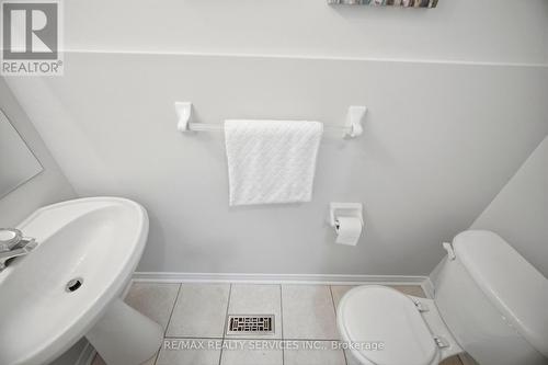21 Upper Highlands Drive, Brampton, ON - Indoor Photo Showing Bathroom