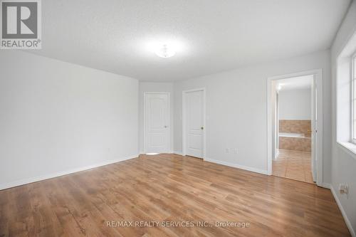 21 Upper Highlands Drive, Brampton, ON - Indoor Photo Showing Other Room