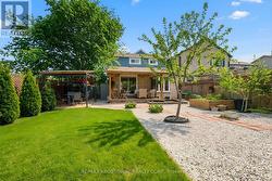 395 MAIDSTONE CRESCENT Oakville, ON L6M 1C1