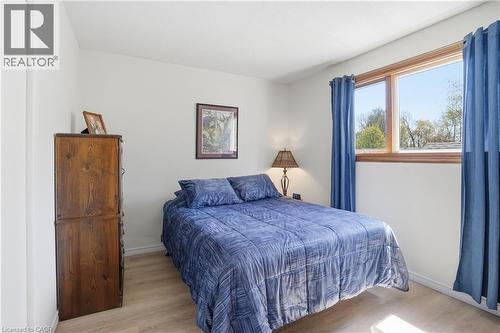 13 Fallingbrook Drive, Fonthill, ON - Indoor Photo Showing Bedroom