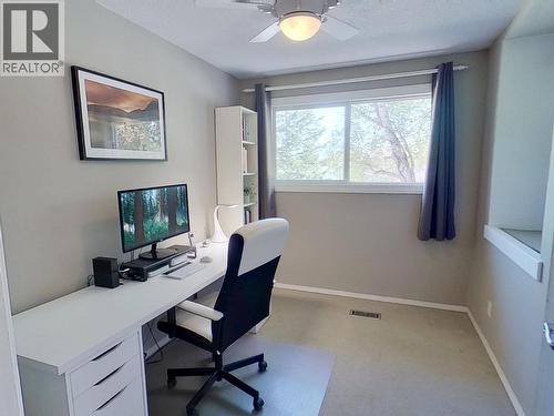 1375 Lewis Drive, Quesnel, BC - Indoor Photo Showing Office