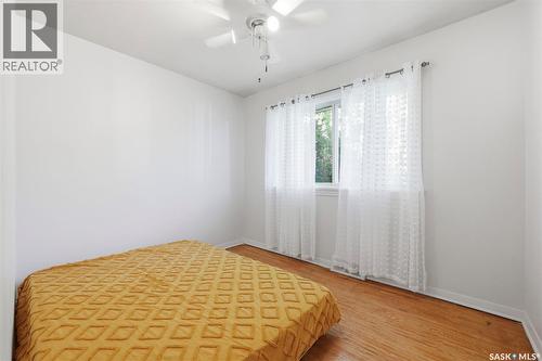 2129 Cairns Avenue, Saskatoon, SK - Indoor Photo Showing Bedroom