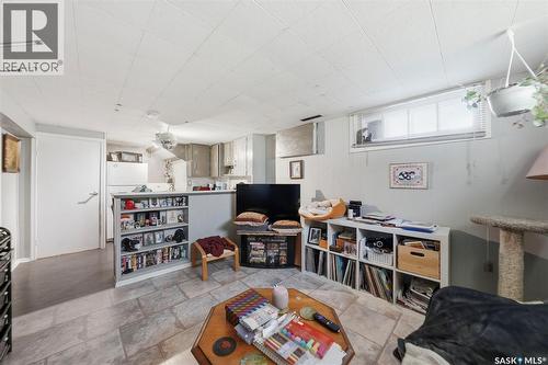 2129 Cairns Avenue, Saskatoon, SK - Indoor