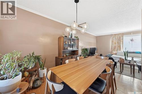 2129 Cairns Avenue, Saskatoon, SK - Indoor Photo Showing Dining Room