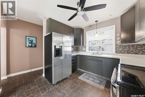 2129 Cairns Avenue, Saskatoon, SK - Indoor Photo Showing Kitchen