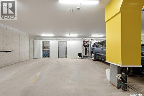 305 1515 Anson Road, Regina, SK - Indoor Photo Showing Garage