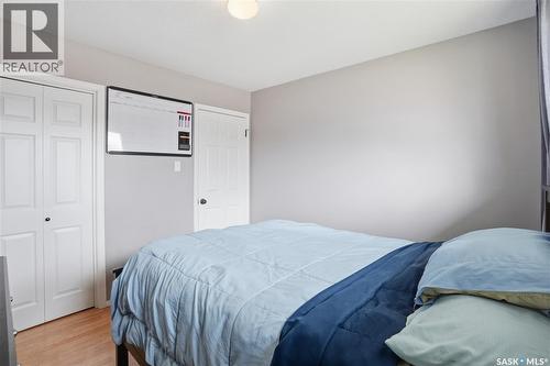 1630 1St Avenue N, Regina, SK - Indoor Photo Showing Bedroom