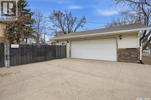 1630 1St Avenue N, Regina, SK - Outdoor With Exterior