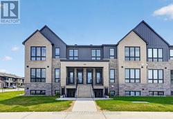 C - 830 ROGER GRIFFITHS AVENUE Ottawa, ON K2S 3A9