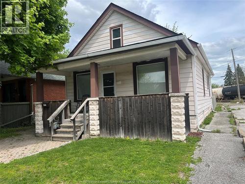 1650 Moy, Windsor, ON - Outdoor
