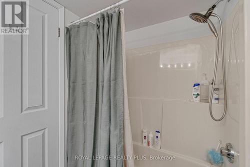603 - 8 Christopher Court, Guelph, ON - Indoor Photo Showing Bathroom