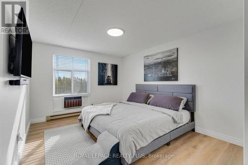 603 - 8 Christopher Court, Guelph, ON - Indoor Photo Showing Bedroom