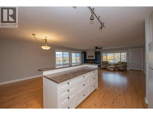 Spacious and Bright - 3929 22 Avenue Unit# 309, Vernon, BC - Indoor