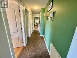 Hallway to bedrooms - 