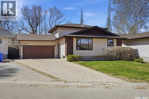 2835 More Crescent E, Regina, SK - Outdoor