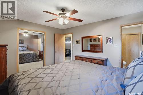2835 More Crescent E, Regina, SK - Indoor Photo Showing Bedroom