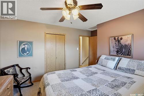 2835 More Crescent E, Regina, SK - Indoor Photo Showing Bedroom