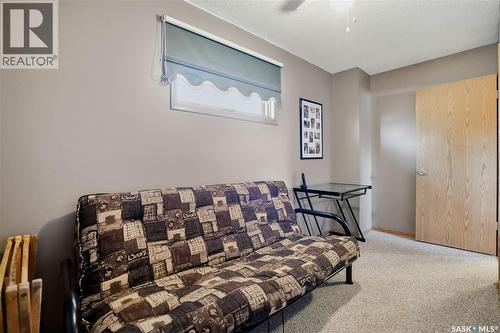 2835 More Crescent E, Regina, SK - Indoor Photo Showing Bedroom