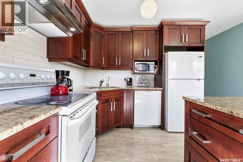 116 Stuart Street, Cupar, SK - Indoor Photo Showing Kitchen