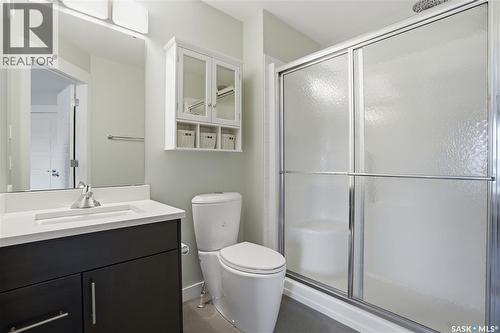 8806 Barootes Way, Regina, SK - Indoor Photo Showing Bathroom