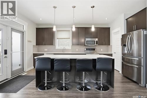 8806 Barootes Way, Regina, SK - Indoor Photo Showing Kitchen With Upgraded Kitchen