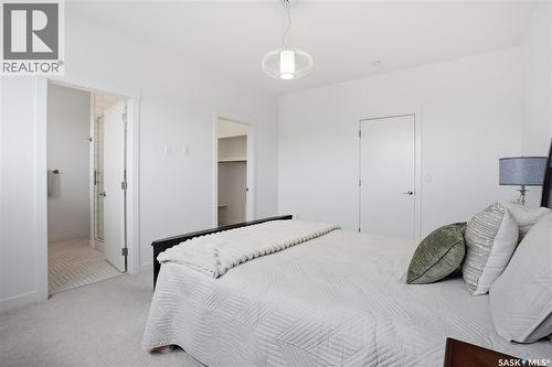 330 Hamm Way, Saskatoon, SK - Indoor Photo Showing Bedroom