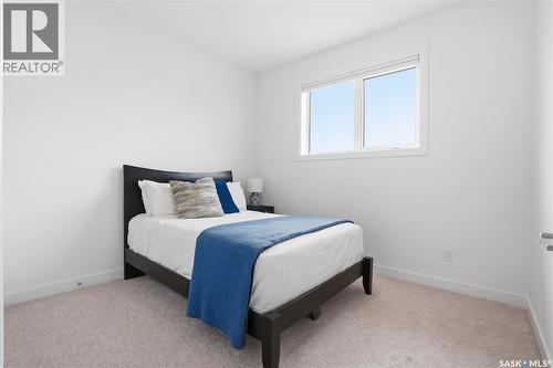 330 Hamm Way, Saskatoon, SK - Indoor Photo Showing Bedroom