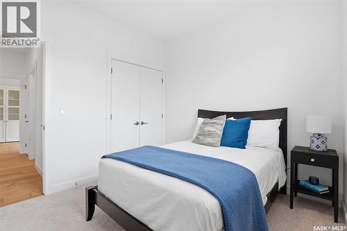 330 Hamm Way, Saskatoon, SK - Indoor Photo Showing Bedroom
