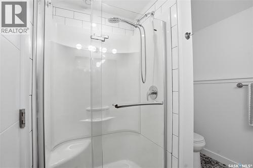 330 Hamm Way, Saskatoon, SK - Indoor Photo Showing Bathroom