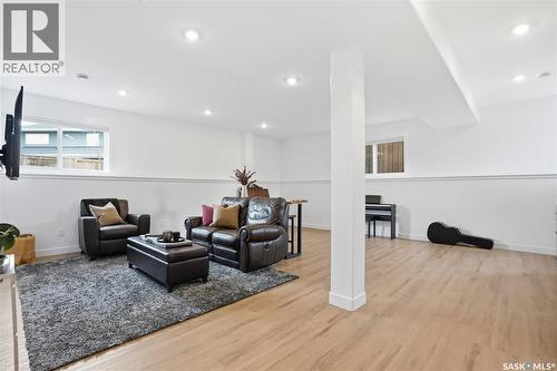 330 Hamm Way, Saskatoon, SK - Indoor