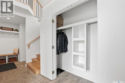 330 Hamm Way, Saskatoon, SK - Indoor