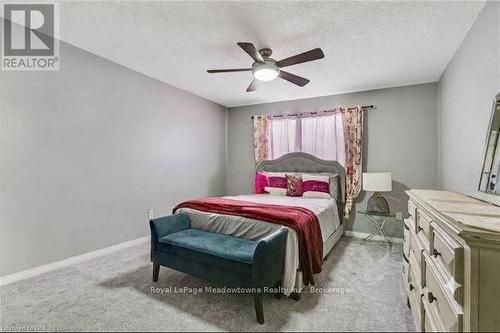 44 Corbett Street, Cambridge, ON - Indoor Photo Showing Bedroom