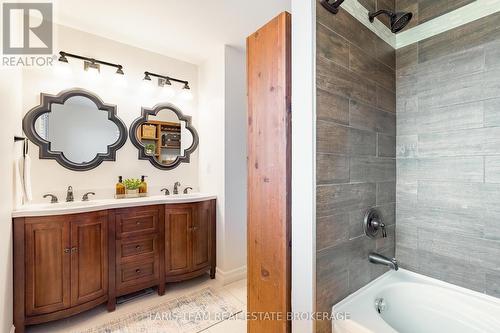 201 Christopher Street, Clearview, ON - Indoor Photo Showing Bathroom