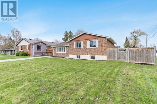 201 Christopher Street, Clearview, ON - Outdoor