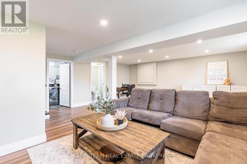 201 Christopher Street, Clearview, ON - Indoor Photo Showing Living Room