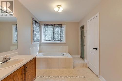 4 Leeward Drive, Brampton, ON 