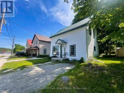 529 CLAUDE STREET South Bruce Peninsula, ON N0H 2T0