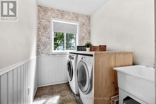 2122 Saunders Avenue, Ottawa, ON - Indoor Photo Showing Laundry Room