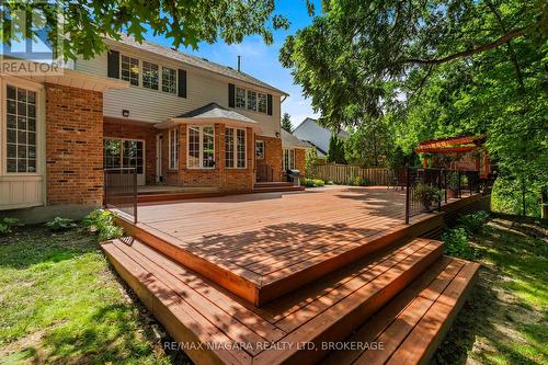 3908 Carolynn Court, Lincoln (Lincoln-Jordan/Vineland), ON - Outdoor With Deck Patio Veranda