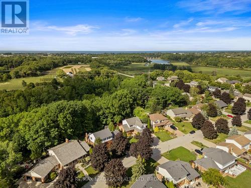 3908 Carolynn Court, Lincoln (Lincoln-Jordan/Vineland), ON - Outdoor With View