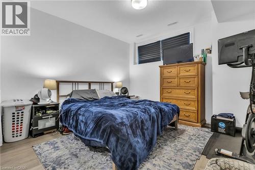 99 Roger Street Unit# 43, Waterloo, ON - Indoor Photo Showing Bedroom