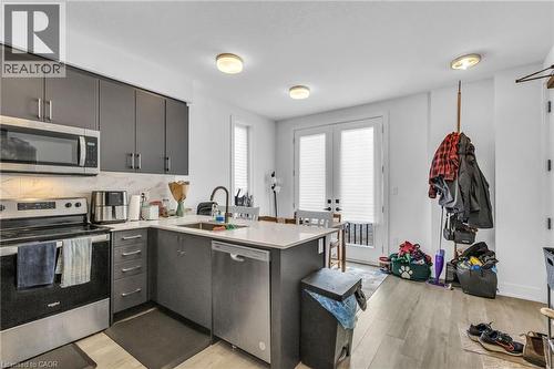 99 Roger Street Unit# 43, Waterloo, ON - Indoor Photo Showing Kitchen