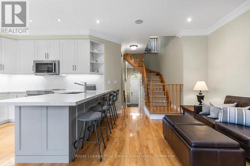 3467 Eglinton Avenue W, Mississauga, ON - Indoor Photo Showing Kitchen With Upgraded Kitchen