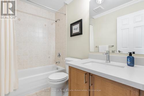 3467 Eglinton Avenue W, Mississauga, ON - Indoor Photo Showing Bathroom