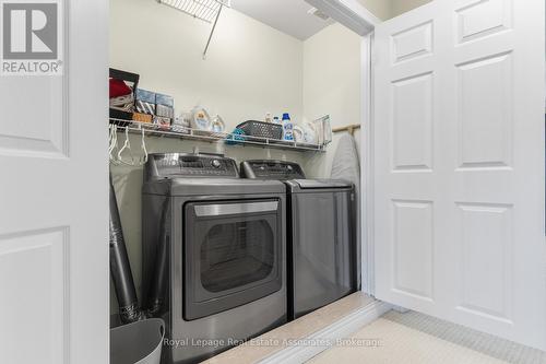 3467 Eglinton Avenue W, Mississauga, ON - Indoor Photo Showing Laundry Room