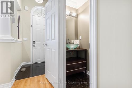 3467 Eglinton Avenue W, Mississauga, ON - Indoor Photo Showing Other Room