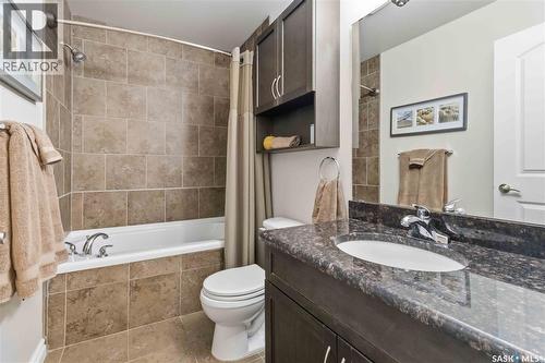 204 227 Pinehouse Drive, Saskatoon, SK - Indoor Photo Showing Bathroom