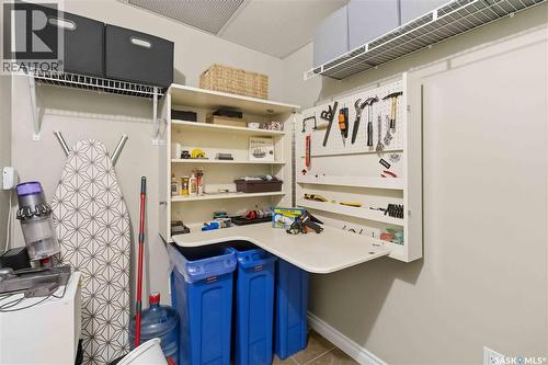 204 227 Pinehouse Drive, Saskatoon, SK - Indoor