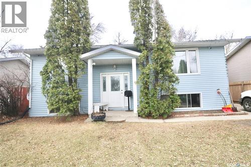 6507 1st AVENUE N  Regina, SK S4T 7C2