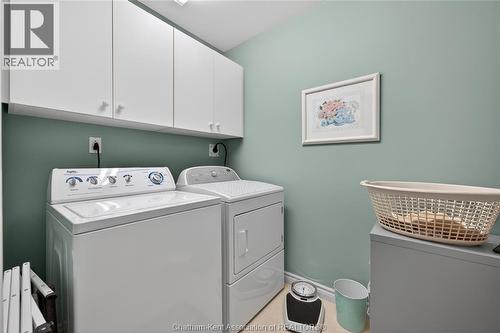36 Henry O'Way ..., Chatham, ON - Indoor Photo Showing Laundry Room